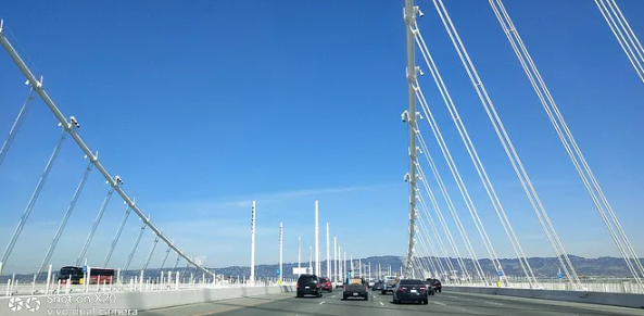 大型翻车现场！美国65亿大桥锈成废铁，防腐摆烂比豆腐渣还离谱（images 2）