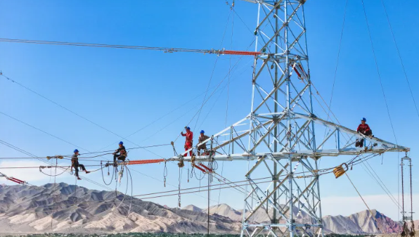 这漆比铁还硬！埋地下10年不烂，耐高温耐酸碱，钢厂电厂都抢疯了！（images 2）