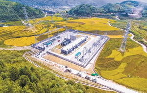 福建电网靠“神奇涂料”开挂，带电就能除隐患