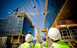 金属腐蚀的危害与防护：为什么重防腐涂料是工业必...