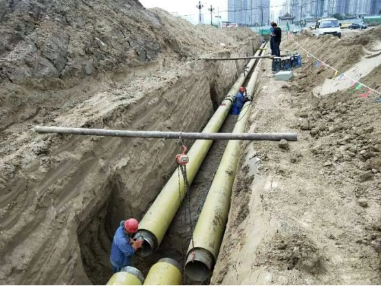 埋地管道和水下钢结构为什么选黑色涂料——因为黑色防水性最强(images 2)
