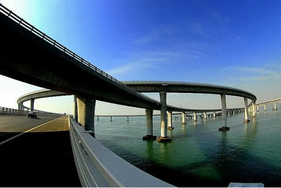 湿固化环氧聚氨酯防腐体系|潮湿基面免烘干施工,解决桥墩码头地下混凝土防腐起皮鼓包难题(images 3)